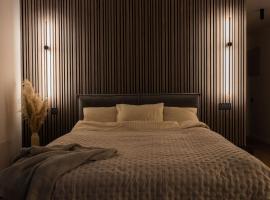 Kalnu dzīvoklis (The hill condo), hotel in Cēsis