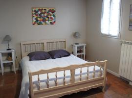 Chambre Coeur de Ville, hotel v destinaci Limoux