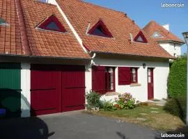 Maison proche centre équestre et forêt avec jardin