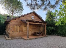 CASA DE MADERA ZUMACAR IV, hotel in Cazorla