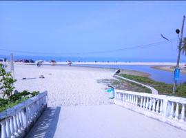 Beach Shalom Luxry Apartment and Villa Colva, מלון בקולבה