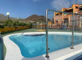 Simon beach house Los Cristianos, hotel en Los Cristianos