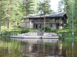 Holiday Home Villa pinjaranta by Interhome, allotjament d'esquí a Tahkovuori