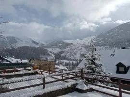 Apartamento con terraza y vistas panorámicas en Taüll con plaza de parking