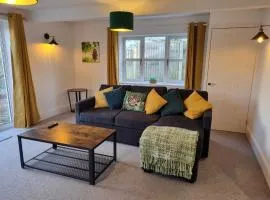 Well Cottage by Cliftonvalley Apartments