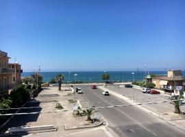 GIRASOLE a due passi dal mare, alojamento na praia em Minturno