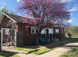 Buffalo Junction in Canyon TX, hotel with parking in Canyon