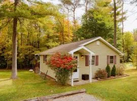 Cozy Cottage near Cook Forest Park, ANF