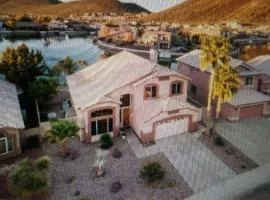 Glendale Arizona Lakeside Property