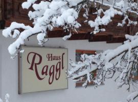 Haus Raggl, хотел в Ландек