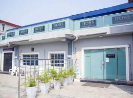 BOSS HOTELS & SUITES*****, hotel with parking in Lagos