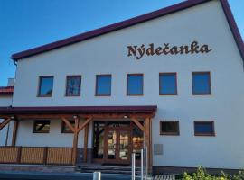 Apartmány Nýdečanka: Nýdek şehrinde bir ucuz otel