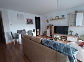 Vivienda Uso Tur&iacute;stico Las Gemelas de Arevalo, hotel dengan parkir di Ar&eacute;valo