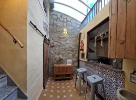 Casa Cuartel, hotel in El Gastor