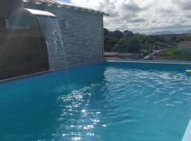 Casa de temporada em Jacaraípe, holiday home in Serra