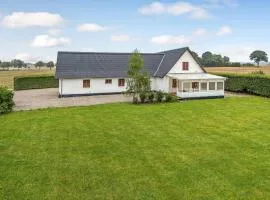 6 Bedroom Awesome Home In Kvrndrup