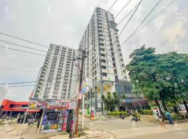 RedLiving Apartemen Serpong Green View - Celebrity Room Tower B, hotel in BSD City, Tangerang