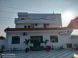 Hotel Tiger Paradise - Sariska โรงแรมในBairāt