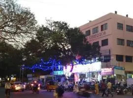 Hotel Sorrento Guest house Anna Nagar East Metro Shenoy Nagar metro budget monthly daily rooms
