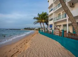 Hikkaduwa Beach Hotel - Free Upgrades from Non-Sea View Rooms to Deluxe Ocean View Rooms!