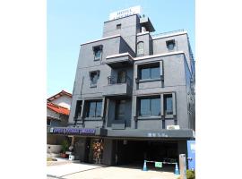 Hotel Livemax BUDGET Kanazawa-Idaimae, hotell sihtkohas Uchinada
