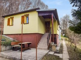 Chaty Pod Javorovým, hotel a Třinec