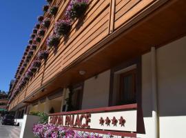 Radisson Residences Savoia Palace Cortina d’Ampezzo, hotel a Cortina dʼAmpezzo
