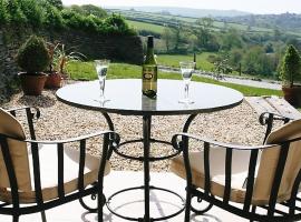 BADGERS HOLLOW, pet-friendly hotel in Fowey