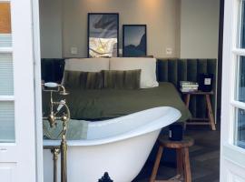 B&B Sur Place, hotell i Huizen