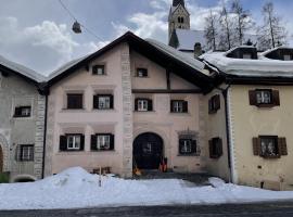 Scuol in sch&ouml;nem Engadinerhaus
