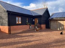 Charming Gnome Cottage in Devon near Sidmouth, allotjament vacacional a Ottery Saint Mary