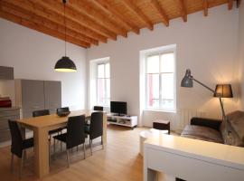 Mont-Dore: Beau Duplex T3 Rénové pour 6 Pers, 2 Chambres - FR-1-608-30, hotel en Mont-Dore