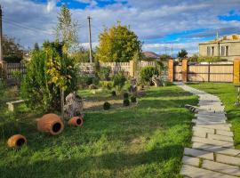 Savanna Guest House, Pension in Dedoplis Tskaro