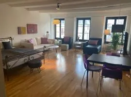Joline private guest apartement Studio 45m2、Nidauのバケーションレンタル