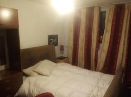 Flat 30 brookeshouse, sted med privat overnatting i Walsall