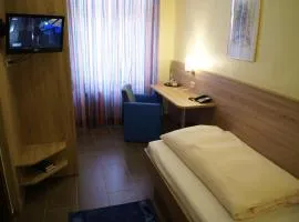 Hotel "Drei Rosen" OHG Regina & Hans - Peter Faßbinder