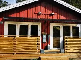 ÖLJERSJÖ COTTAGE
