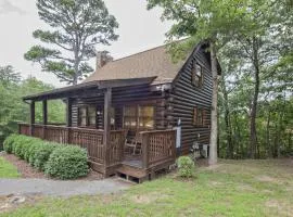 ER103 - Knotty Pine Great location - Close to town! cabin