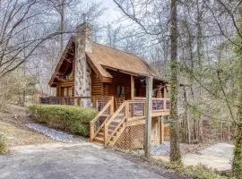 ER45 - Tin Pan Alley - Great location, Just across from swimming pool! cabin