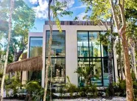 Villa Xuncari in the heart of the jungle Tulum