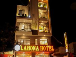 LAHONA HOTEL、ラジーのホテル