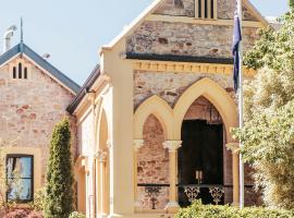 Mount Lofty House & Estate Adelaide Hills, отель в Аделаиде