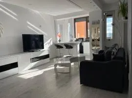 Luxury Two Room Apartment Residence Militari M3