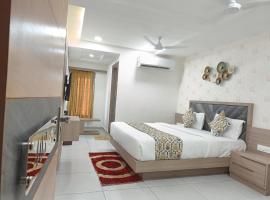 Hotel Lotus, hotell i Anand