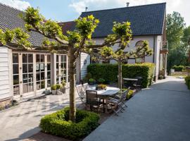 Bed and Breakfast Paellepelhoeve, bed & breakfast i Ninove