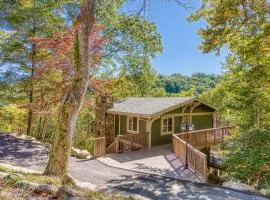 Gatlinburg Views A Unique Cabin Mountain Views Expansive Decks Adjacent To Gatlinburg & Ski Lodge cabin