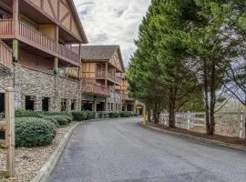 Owl See You 3205 - Close to Dollywood and Overlooking Gatlinburg Golf Course condo