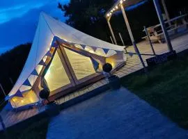 Carrowmena School House & Glamping