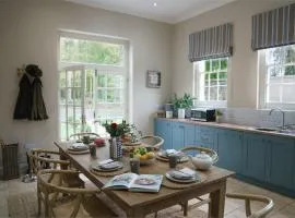 Dukeswood Cottage, Wynyard Hall