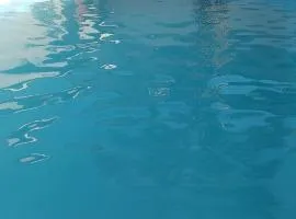 Casa Grande con pileta próximo kempes, ferial, Córdoba